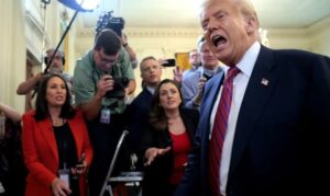 ट्रंप ने द वाल स्ट्रीट जर्नल पर दायर किया मुकदमा