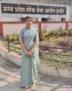 बरेली की बेटी कविता कुशवाहा असिस्टेंट प्रोफेसर अंग्रेजी विषय के लिए चयनित